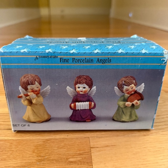 Artmark Collection Set of 6 Porcelain Angels Playing Instruments - Picture 9 of 15